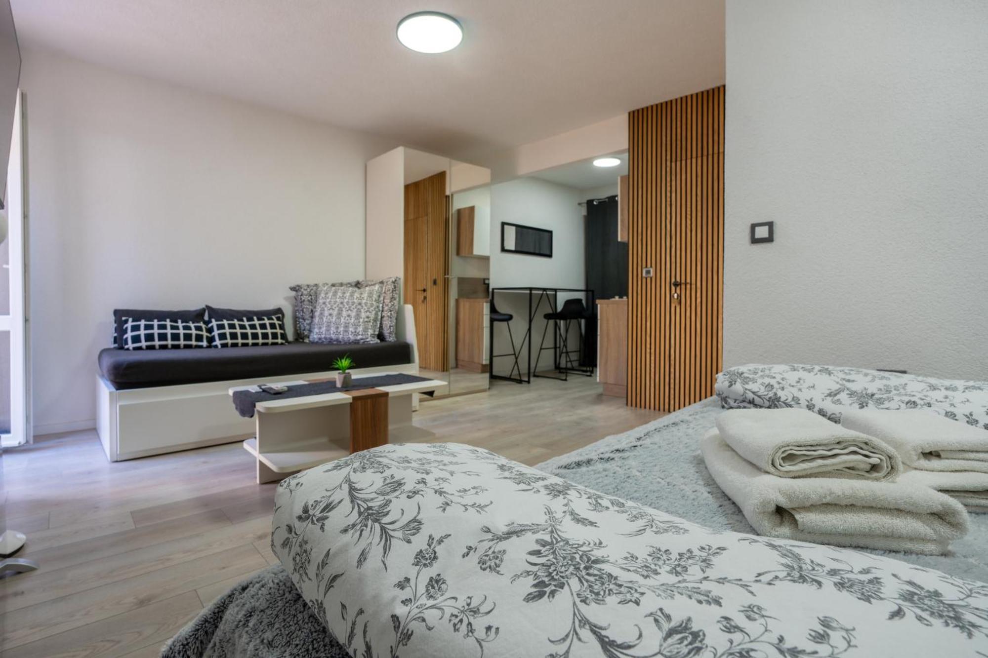 Apartments Villa Sol ストン エクステリア 写真