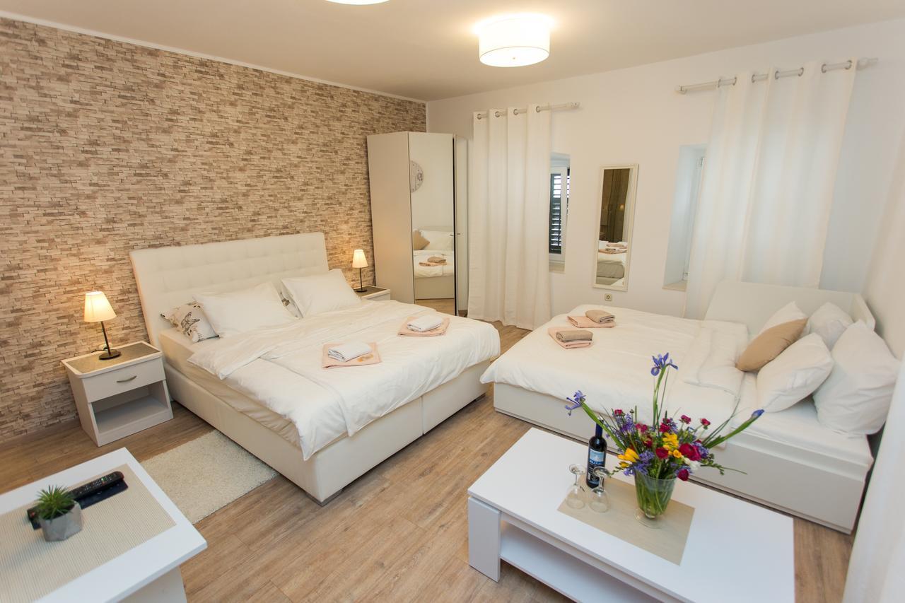 Apartments Villa Sol ストン エクステリア 写真